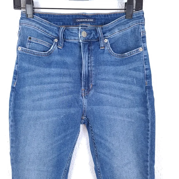CALVIN KLEIN JEANS High-Rise Skinny Ankle Jeans - Picture 3 of 12